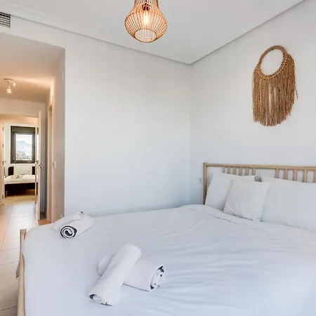 Charming 2br L Sunsetgolf Apartment